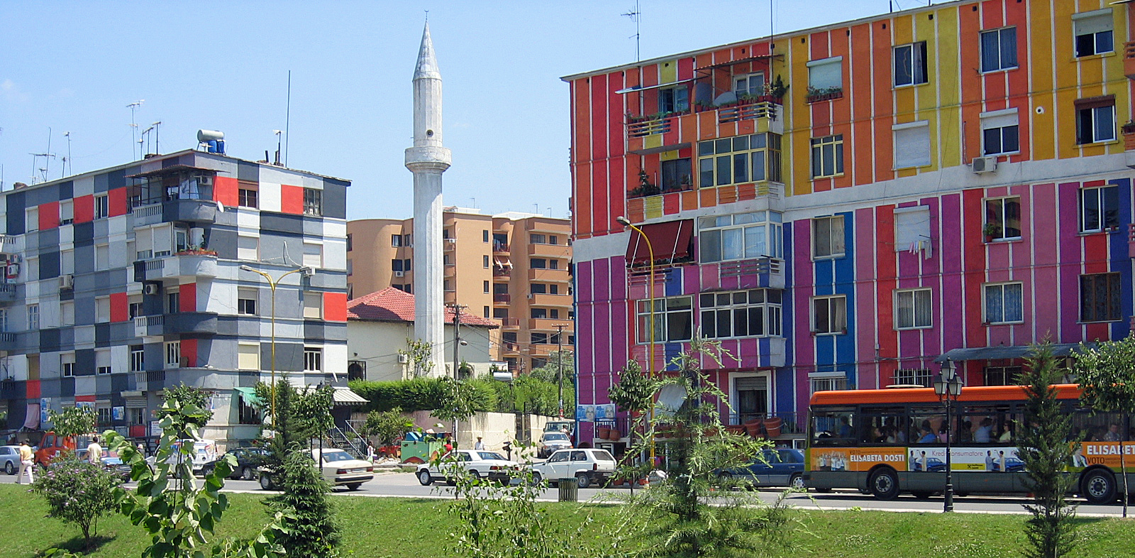 Tirana_-_Colourful_houses_at_Lana