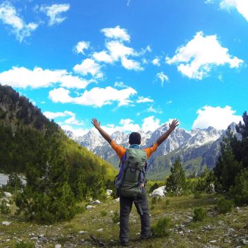 Interview with Nëntor Oseku, the hiker who explores Albania each weekend