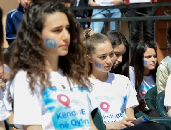 Kruja’s Youth ‘Wears’ the European Flag Kruja’s Youth ‘Wears’ the European Flag
