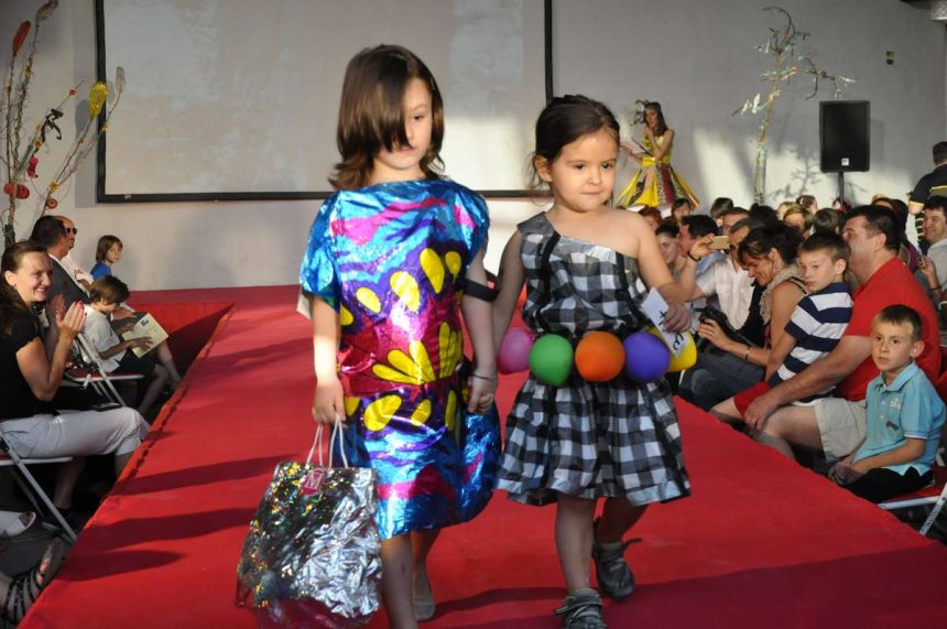 Eco Fashion Show gives strong messages for protecting the environment