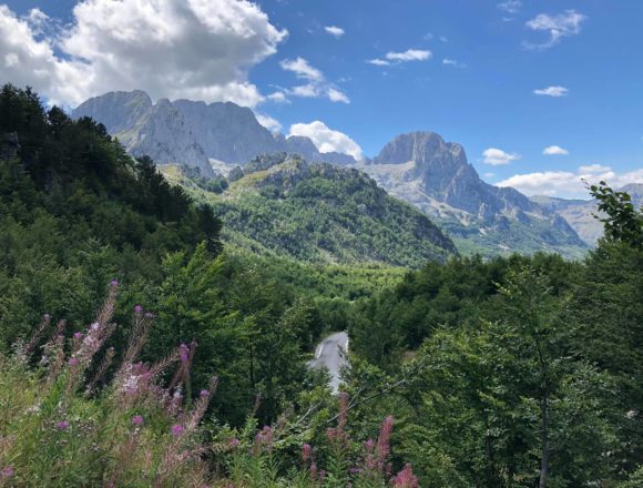Discover Boga Glacial Valley Discover Boga Glacial Valley