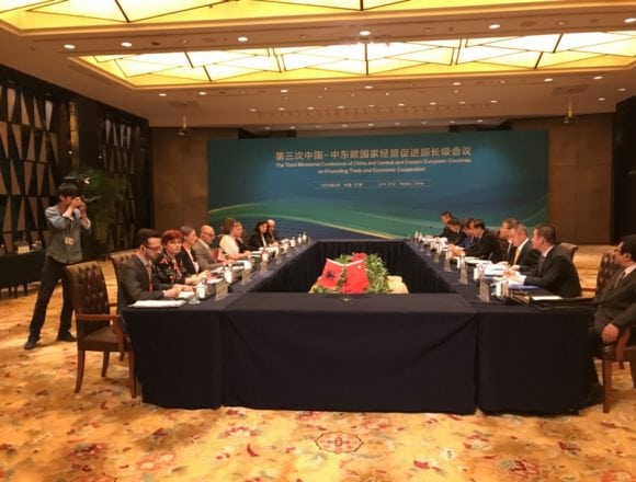 Albania, China Officials Discuss Areas of Trade and Investment Cooperation Albania, China Officials Discuss Areas of Trade and Investment Cooperation