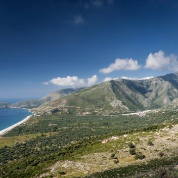 Boursorama and France Info: Albania is Worth Visiting this Summer
