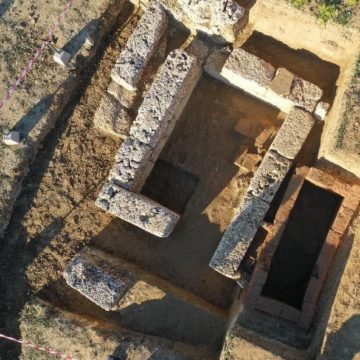 2,000-Year-Old Tomb Unearthed in Amantia Necropolis