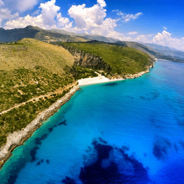 Albania, a Tempting and Cheap Destination for Spanish Tourists