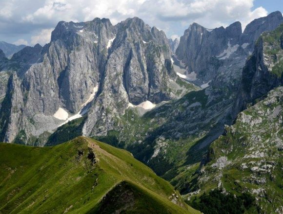 Albania and Kosovo Work on Cross-Border Tourism Hiking Project Albania and Kosovo Work on Cross-Border Tourism Hiking Project